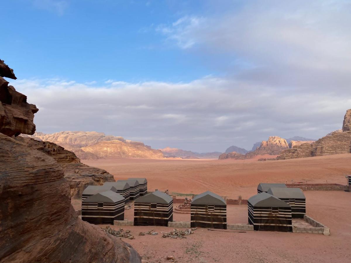 Bedouin Family Camp Hotel Wadi Rum Ngoại thất bức ảnh