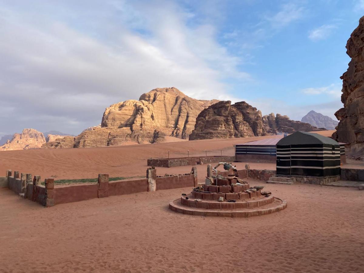 Bedouin Family Camp Hotel Wadi Rum Ngoại thất bức ảnh