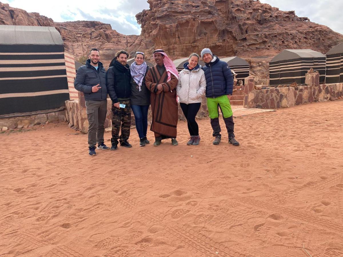 Bedouin Family Camp Hotel Wadi Rum Ngoại thất bức ảnh