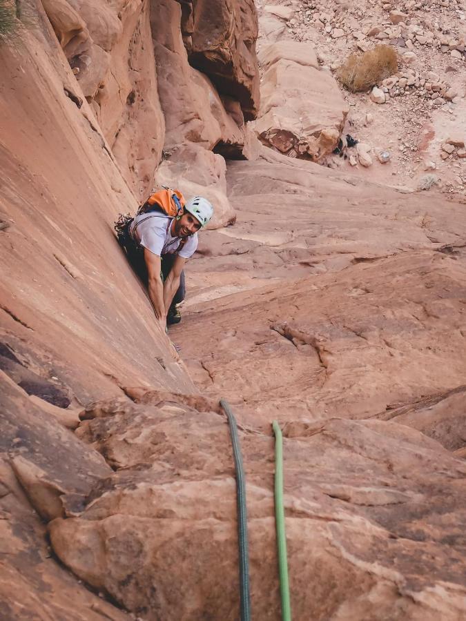 Bedouin Family Camp Hotel Wadi Rum Ngoại thất bức ảnh