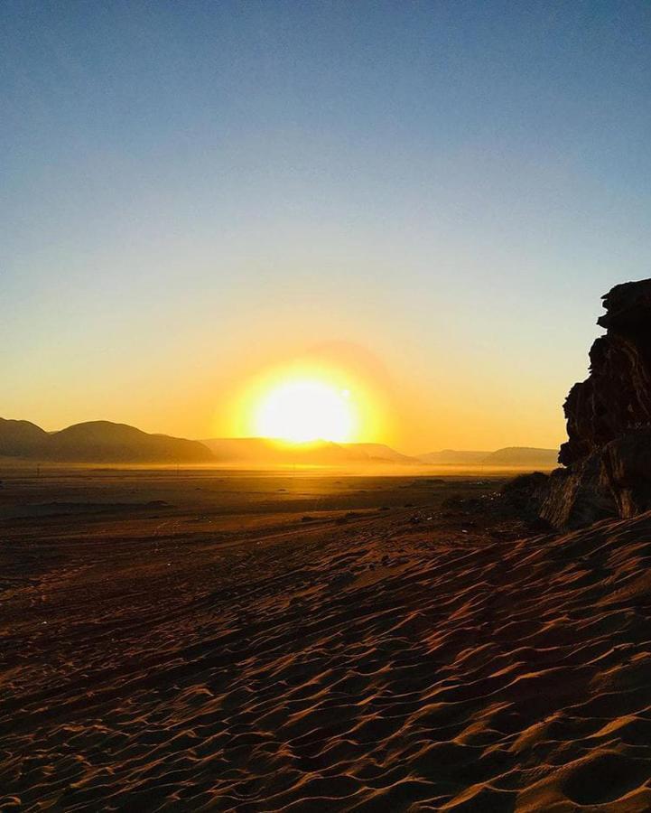 Bedouin Family Camp Hotel Wadi Rum Ngoại thất bức ảnh